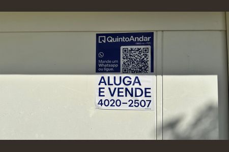 Casa à venda com 508m², 4 quartos e 5 vagas Casa à venda com 508m², 4 quartos e 5 vagasPlaquinha
