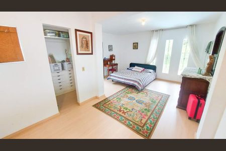 Casa à venda com 580m², 4 quartos e 4 vagas