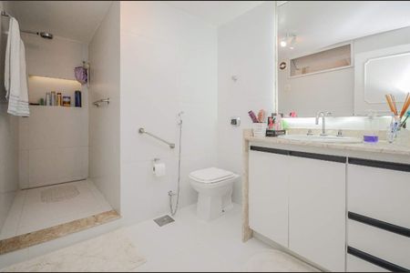 Apartamento à venda com 163m², 3 quartos e 1 vaga