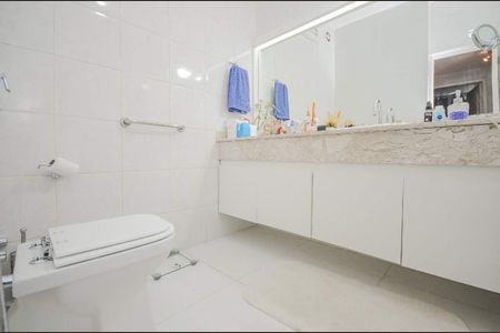 Apartamento à venda com 163m², 3 quartos e 1 vaga