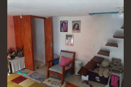 Casa à venda com 125m², 5 quartos e sem vaga