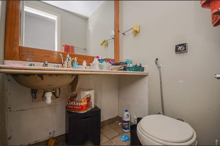 Casa à venda com 378m², 4 quartos e sem vaga