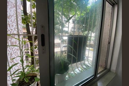 Apartamento à venda com 75m², 2 quartos e sem vaga