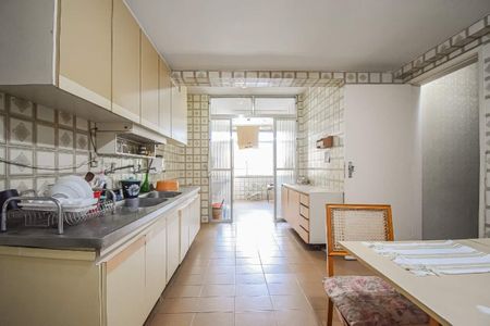 Apartamento à venda com 155m², 4 quartos e 3 vagas