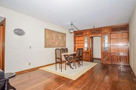 Apartamento à venda com 155m², 4 quartos e 3 vagas