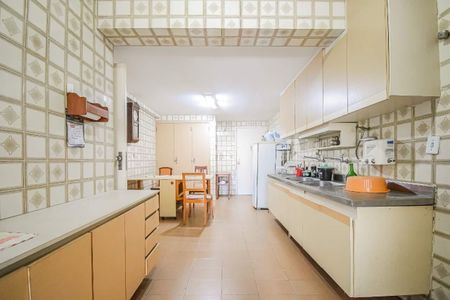 Apartamento à venda com 155m², 4 quartos e 3 vagas