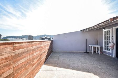 Apartamento à venda com 138m², 3 quartos e sem vaga