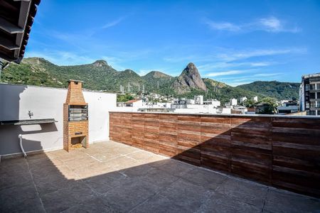 Apartamento à venda com 138m², 3 quartos e sem vaga