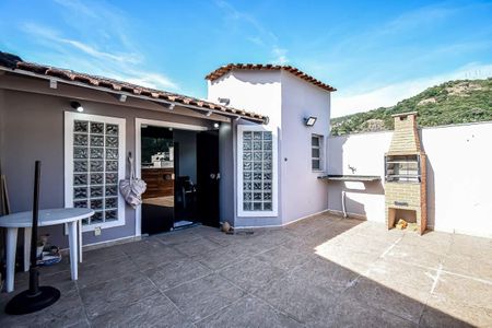 Apartamento à venda com 138m², 3 quartos e sem vaga