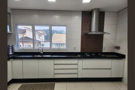Casa de condomínio à venda com 389m², 4 quartos e 5 vagas Casa de condomínio à venda com 389m², 4 quartos e 5 vagasCozinha