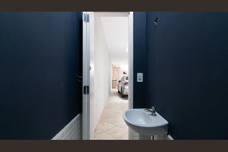 Casa à venda com 164m², 3 quartos e 4 vagas Casa à venda com 164m², 3 quartos e 4 vagasBanheiro de Serviço