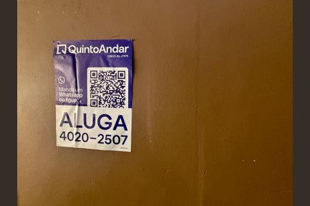 Casa à venda com 246m², 6 quartos e 3 vagas Casa à venda com 246m², 6 quartos e 3 vagasPlaca