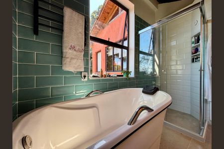 Casa à venda com 246m², 6 quartos e 3 vagas Casa à venda com 246m², 6 quartos e 3 vagasBanheiro da Suíte