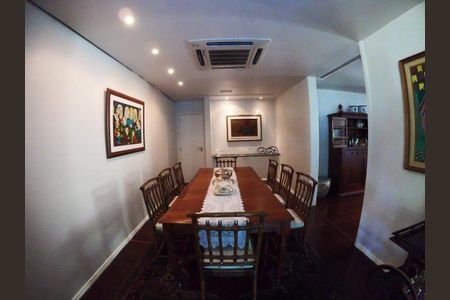 Casa à venda com 500m², 4 quartos e 2 vagas