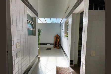 Casa à venda com 500m², 4 quartos e 2 vagas