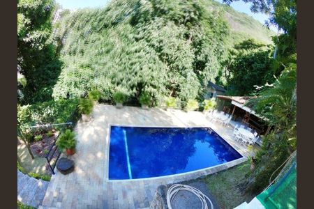 Casa à venda com 500m², 4 quartos e 2 vagas