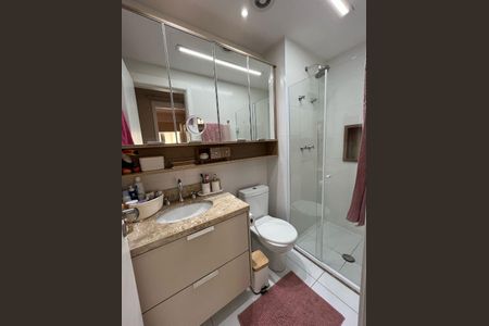 Apartamento à venda com 67m², 2 quartos e 1 vagaBanheiro