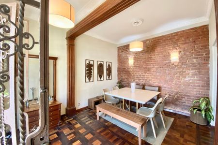 Casa à venda com 300m², 5 quartos e sem vagaSala 