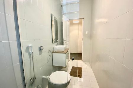 Casa à venda com 300m², 5 quartos e sem vagaBanheiro 1