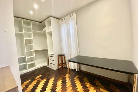 Casa à venda com 300m², 5 quartos e sem vagaCloset quarto 3