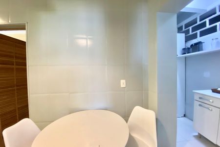 Casa à venda com 300m², 5 quartos e sem vagaCozinha