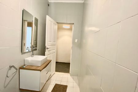 Casa à venda com 300m², 5 quartos e sem vagaBanheiro 1