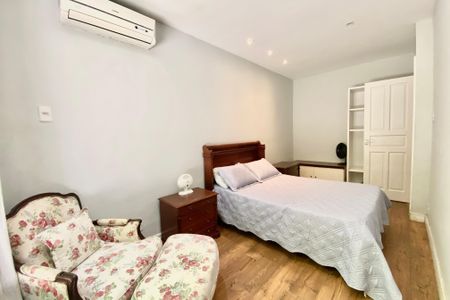Casa à venda com 300m², 5 quartos e sem vagaQuarto 4