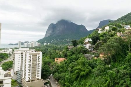 Apartamento à venda com 118m², 2 quartos e 1 vaga