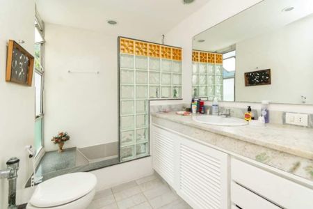 Apartamento à venda com 118m², 2 quartos e 1 vaga