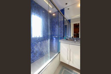 Apartamento à venda com 430m², 6 quartos e 2 vagasBanheiro da Suíte