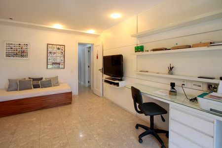 Apartamento à venda com 430m², 6 quartos e 2 vagasSuíte