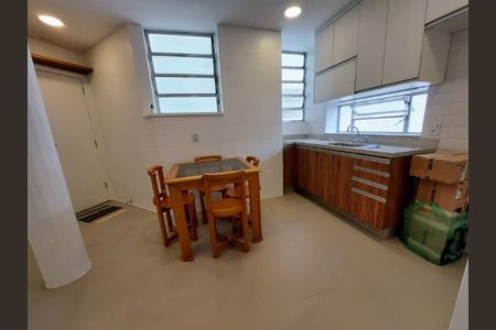 Apartamento à venda com 117m², 3 quartos e sem vaga