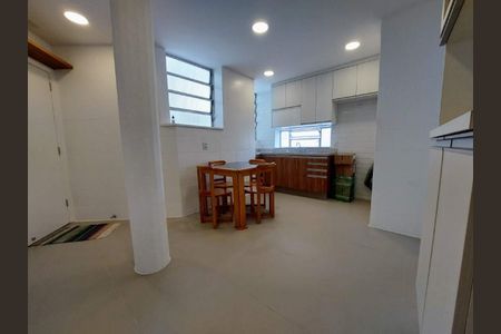Apartamento à venda com 117m², 3 quartos e sem vaga