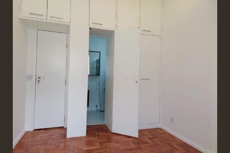 Apartamento à venda com 117m², 3 quartos e sem vaga