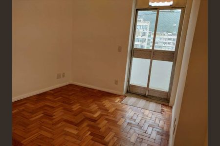 Apartamento à venda com 117m², 3 quartos e sem vaga