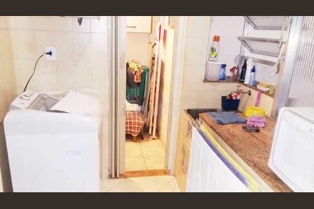 Apartamento à venda com 77m², 2 quartos e sem vaga