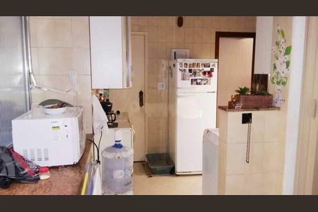 Apartamento à venda com 77m², 2 quartos e sem vaga