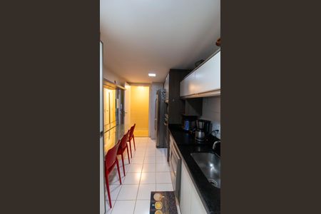 Apartamento à venda com 90m², 2 quartos e 1 vaga Apartamento à venda com 90m², 2 quartos e 1 vagaCozinha