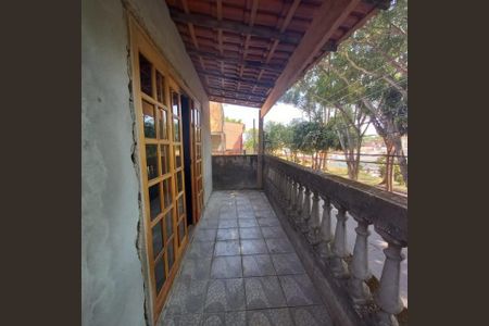 Casa à venda com 125m², 2 quartos e 4 vagas Casa à venda com 125m², 2 quartos e 4 vagasFoto 02