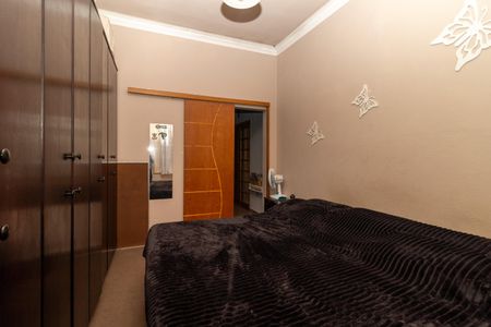 Casa à venda com 965m², 4 quartos e 4 vagas Casa à venda com 965m², 4 quartos e 4 vagasCasa 2 - Quarto 2