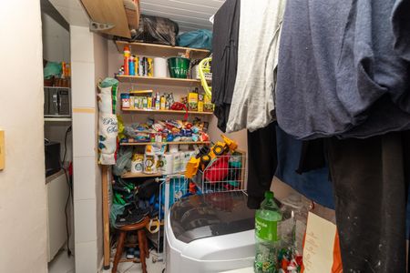 Casa à venda com 965m², 4 quartos e 4 vagas Casa à venda com 965m², 4 quartos e 4 vagasCasa 2 - Área de Serviço