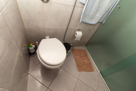 Casa à venda com 965m², 4 quartos e 4 vagas Casa à venda com 965m², 4 quartos e 4 vagasCasa 2 - Banheiro