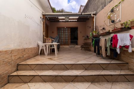 Casa à venda com 965m², 4 quartos e 4 vagas Casa à venda com 965m², 4 quartos e 4 vagasCasa 2 - Quintal