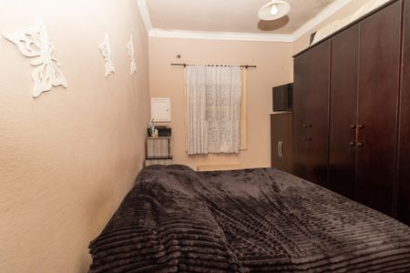 Casa à venda com 965m², 4 quartos e 4 vagas Casa à venda com 965m², 4 quartos e 4 vagasCasa 2 - Quarto 2