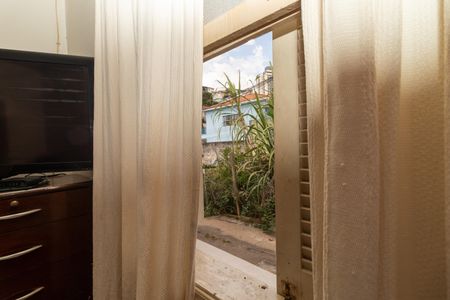 Casa à venda com 965m², 4 quartos e 4 vagas Casa à venda com 965m², 4 quartos e 4 vagasCasa 1 - Quarto 1