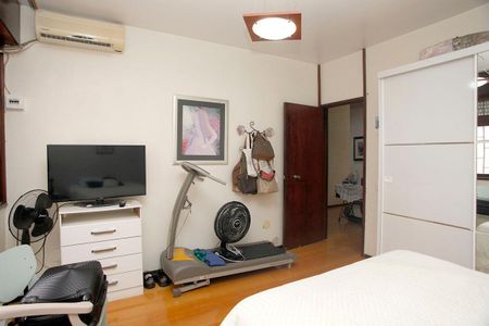 Apartamento à venda com 155m², 3 quartos e 2 vagasQuarto 2