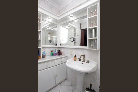 Apartamento à venda com 155m², 3 quartos e 2 vagasBanheiro da Suíte