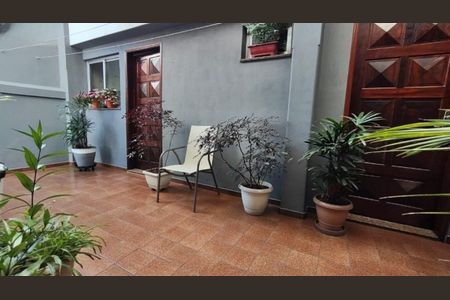 Casa à venda com 220m², 3 quartos e 3 vagas Casa à venda com 220m², 3 quartos e 3 vagasFoto 37