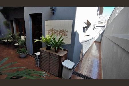 Casa à venda com 220m², 3 quartos e 3 vagas Casa à venda com 220m², 3 quartos e 3 vagasFoto 34