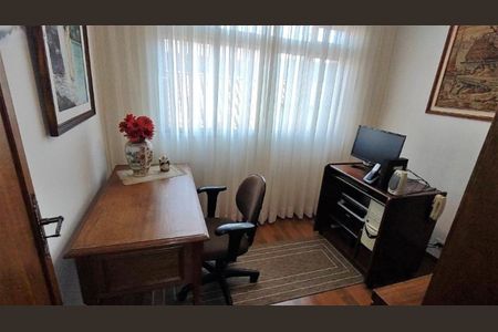 Casa à venda com 220m², 3 quartos e 3 vagas Casa à venda com 220m², 3 quartos e 3 vagasFoto 16